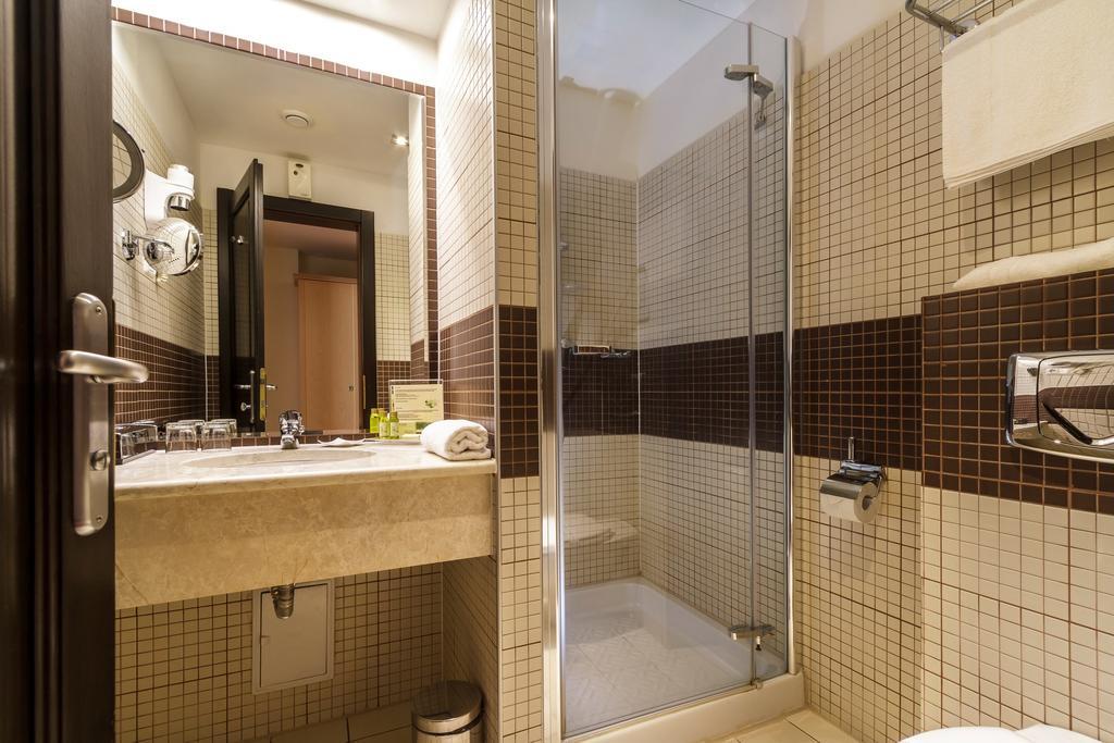 Hotel Rogge Resita Eksteriør billede